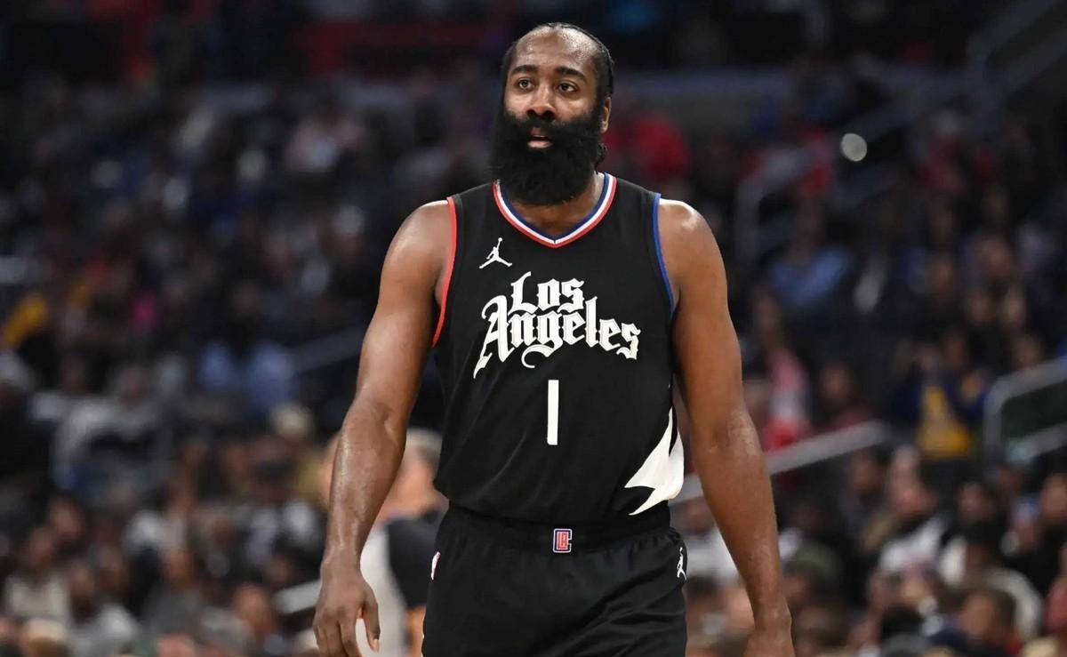 原创哈登三分破2900单节21分历史总得分第21位3月2日生涯资料