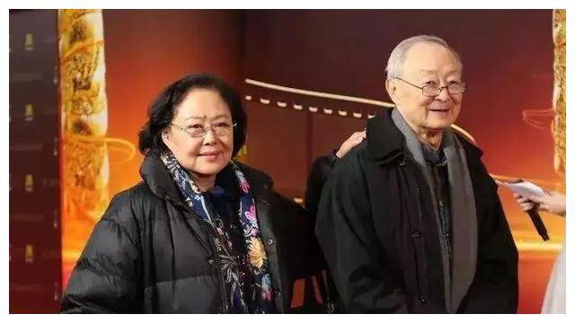 斯琴高娃揭秘:演艺之路坎坷,儿子入狱,老公遭离世._经历_婚姻_陈亮声