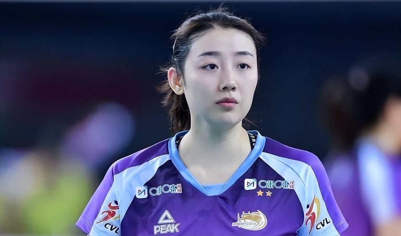 更新动态 天津女排四朵金花都在 唯独缺了队长姚迪_传球_球迷_李盈