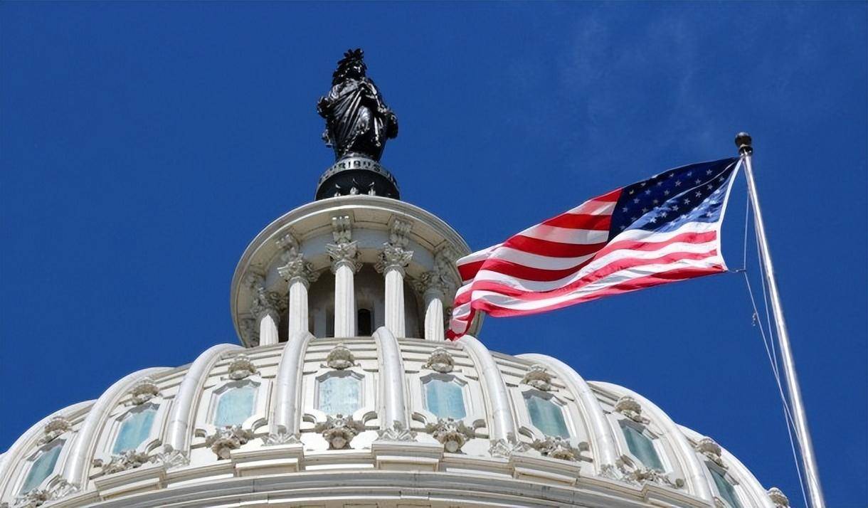 特朗普官司打赢了,美最高法院"帮了个大忙",成功保住竞选资格