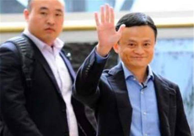 原创马云退休后那个曾为他挡子弹的保镖失去百万年薪后过得怎样