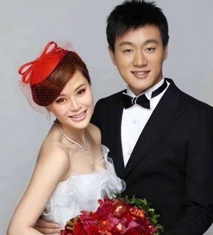 原创佟大为娶初恋关悦结婚15年恩爱如初如今妻子的嫌弃让我烦恼