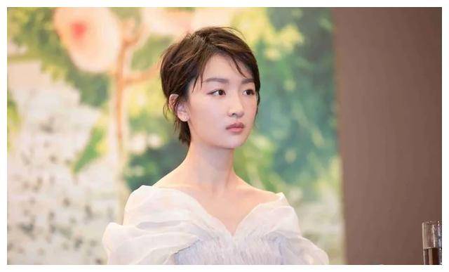 周冬雨,颜值不高,却受追捧!秘密在哪?_内心_梦想_才华