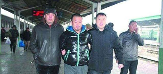 13年间演40多部剧,还获最佳男配角,名字有些耳熟_吉世光_杨琳_通缉犯