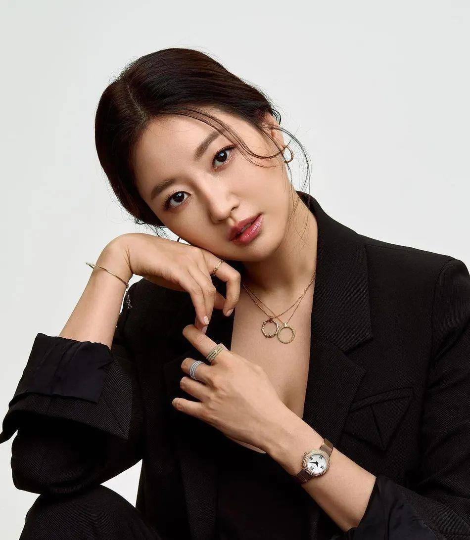 金莎朗_角色_人生