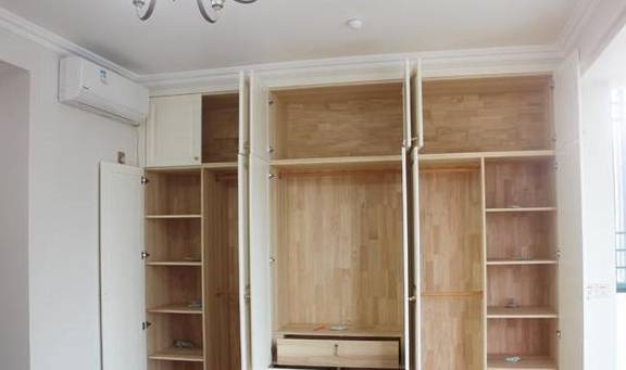 一个衣柜好不好用?看空间的布局_设计_定制_高度