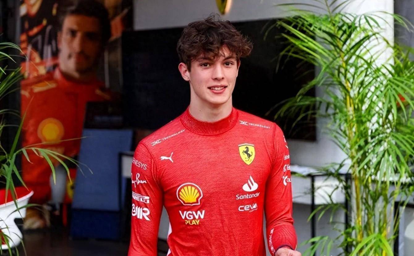 随着法拉利车手卡洛斯·塞恩斯被诊断出阑尾炎退出比赛并接受紧急手术