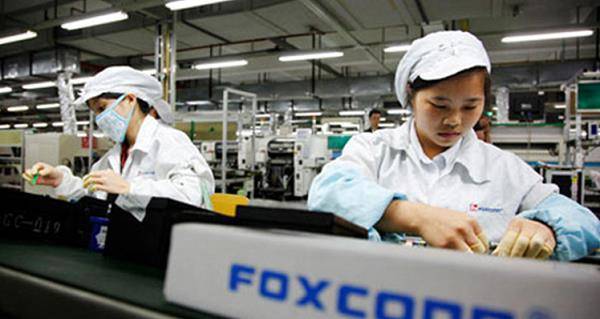 富士康打工10年后辞职创业,现居胡润榜第四_王来_工作_成功