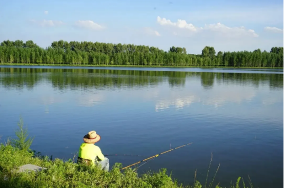重庆的夏季酷暑难耐九坝十里云湖避暑房却让你看到不一样的夏天