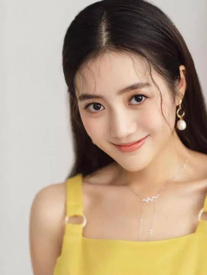和赵丽颖2搭《与凤行》,多次被换角,《无限超越班》或许是契机_王梓薇