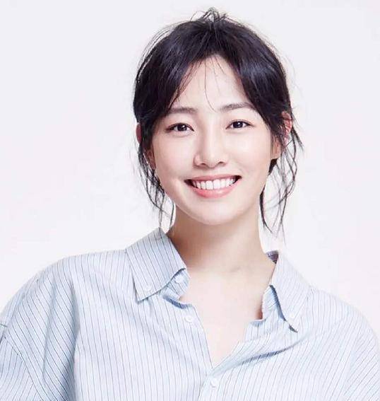 一点也看不出年龄,更难能可贵的是,白百何是娱乐圈中难得的将野心直接