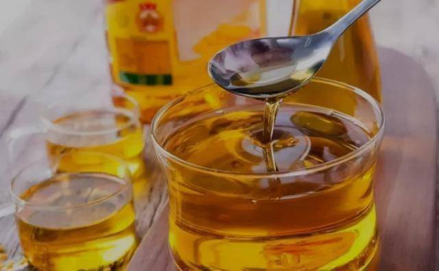 原创花生油菜籽油玉米油哪一种更健康医生3种油最好少碰