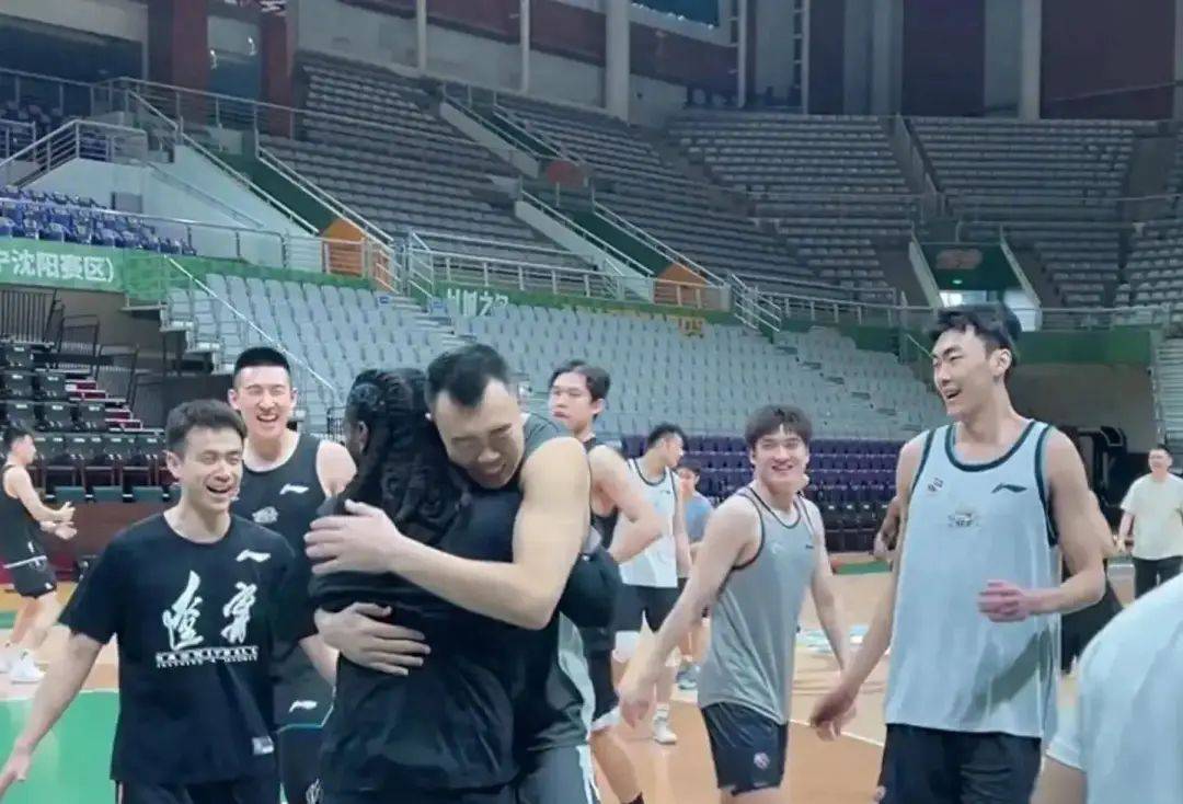 原创辽宁男篮和oj梅奥缝补着cba缺失的温情
