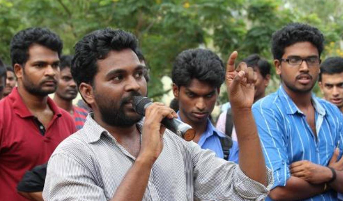 原创阿米尔汗为什么敢公开抵制种姓制度看他家中的背景便知答案