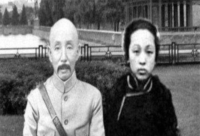 原创张作霖五姨太寿懿随夫姓被专宠张死后她浓妆艳抹穿艳服