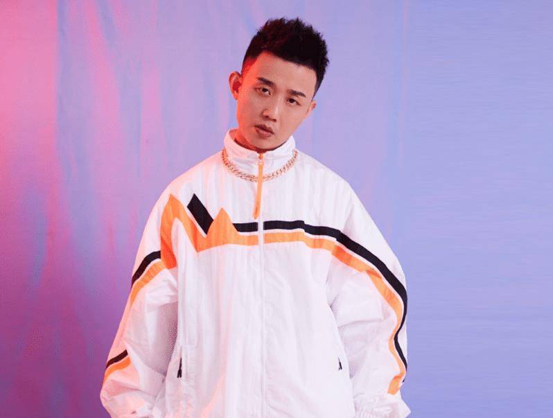 通过在《中国有嘻哈》当中,大家认识到了一位说唱界最厉害的新人gal
