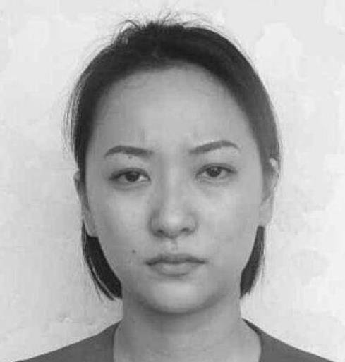 当然,为了让陈涛成为自己的"大树",王紫绮也没有少费工夫,曾经先后八