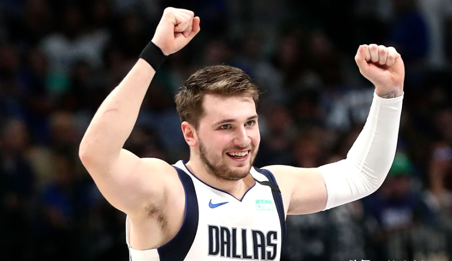 东契奇创下77年nba纪录,成历史第一人_比赛_小牛队_活塞队