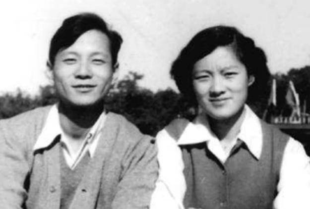 她是民国著名交际花,怀孕期间被丈夫抛弃,生下的女儿家喻户晓_谈雪卿