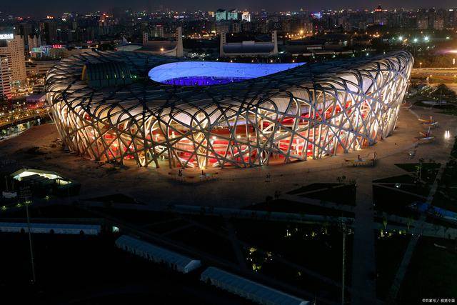 作为2008年奥运会的主体育场,鸟巢造价22.67亿.