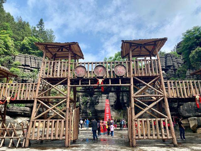 恩施四日游怎么玩恩施自由行导游怎么联系旅游给导游好评