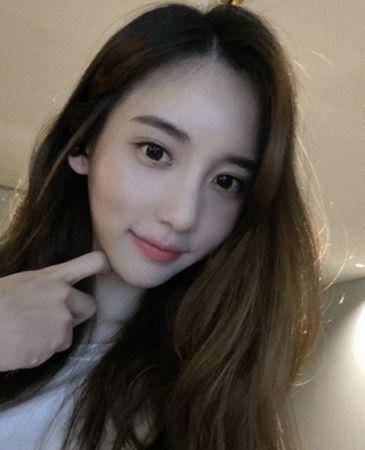 i(金韩彬)染毒,接着她与前女友郑多恩再杠上monsta x前成员元虎,爆料