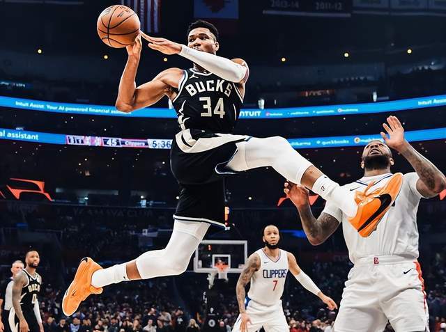 卡椒轮休雄鹿横扫快船哈登疲软表字组合给里弗斯长脸