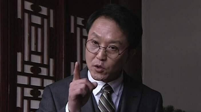 原创在潜伏中处长陆桥山真的就不怀疑余则成的身份吗