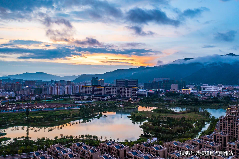 丽水绿城湖境云庐售楼处电话→售楼中心→首页网站→楼盘百科详情→24