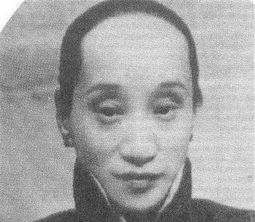 5年仅回一封信,26年后归家,他向发妻鞠躬致歉_郭沫若_张琼_于立群