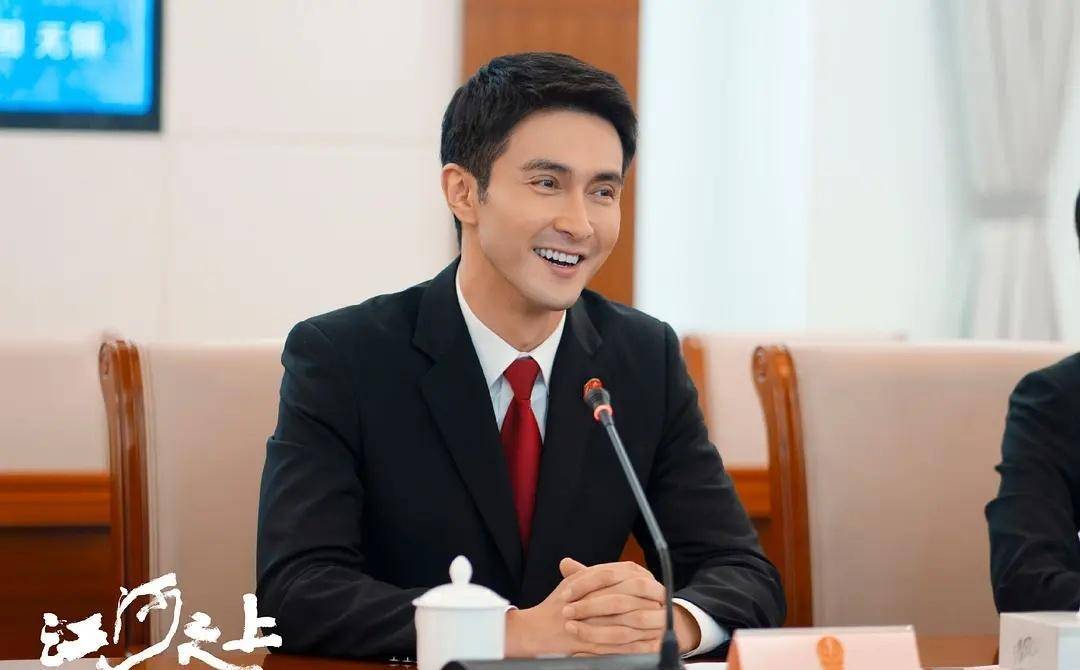好家伙高伟光新剧刚开播就被五星刷屏观众的好评理由出奇一致