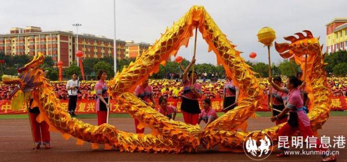 青春向党 学以报国 建水实验中学举行爱国主义教育主题活动-建水实验分校