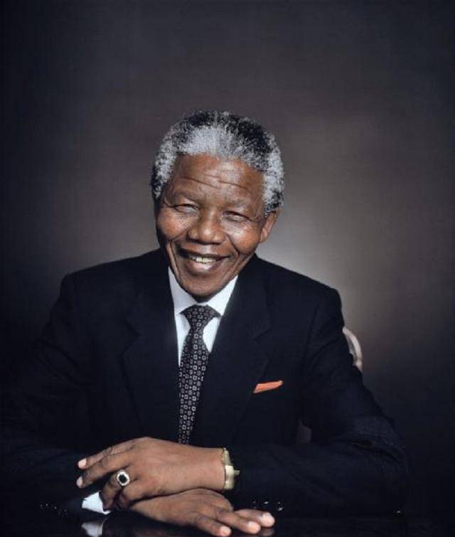 纳尔逊·曼德拉,南非首位黑人总统.