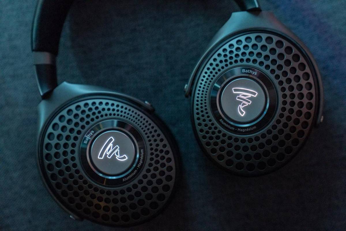 原创法国劲浪focalbathys深海潜艇蓝牙乌音乐发烧友的耳机新宠