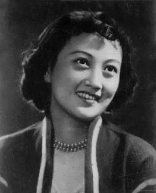 王晓棠上世纪最美女将军无数人心目中女神87岁风采依旧夺目