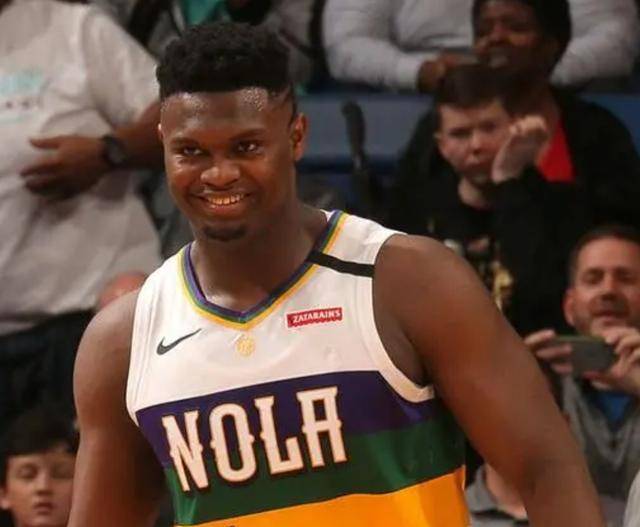 锡安·威廉姆斯:逐梦登峰,成就年轻之光_挫折_鹈鹕_球员