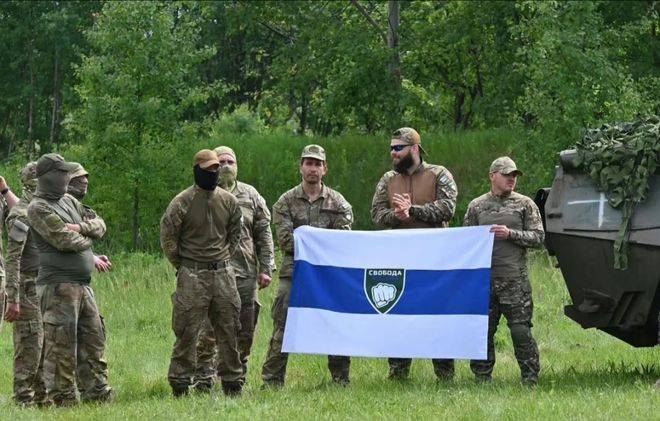 俄罗斯边境战火重燃乌克兰影子下的军事角逐