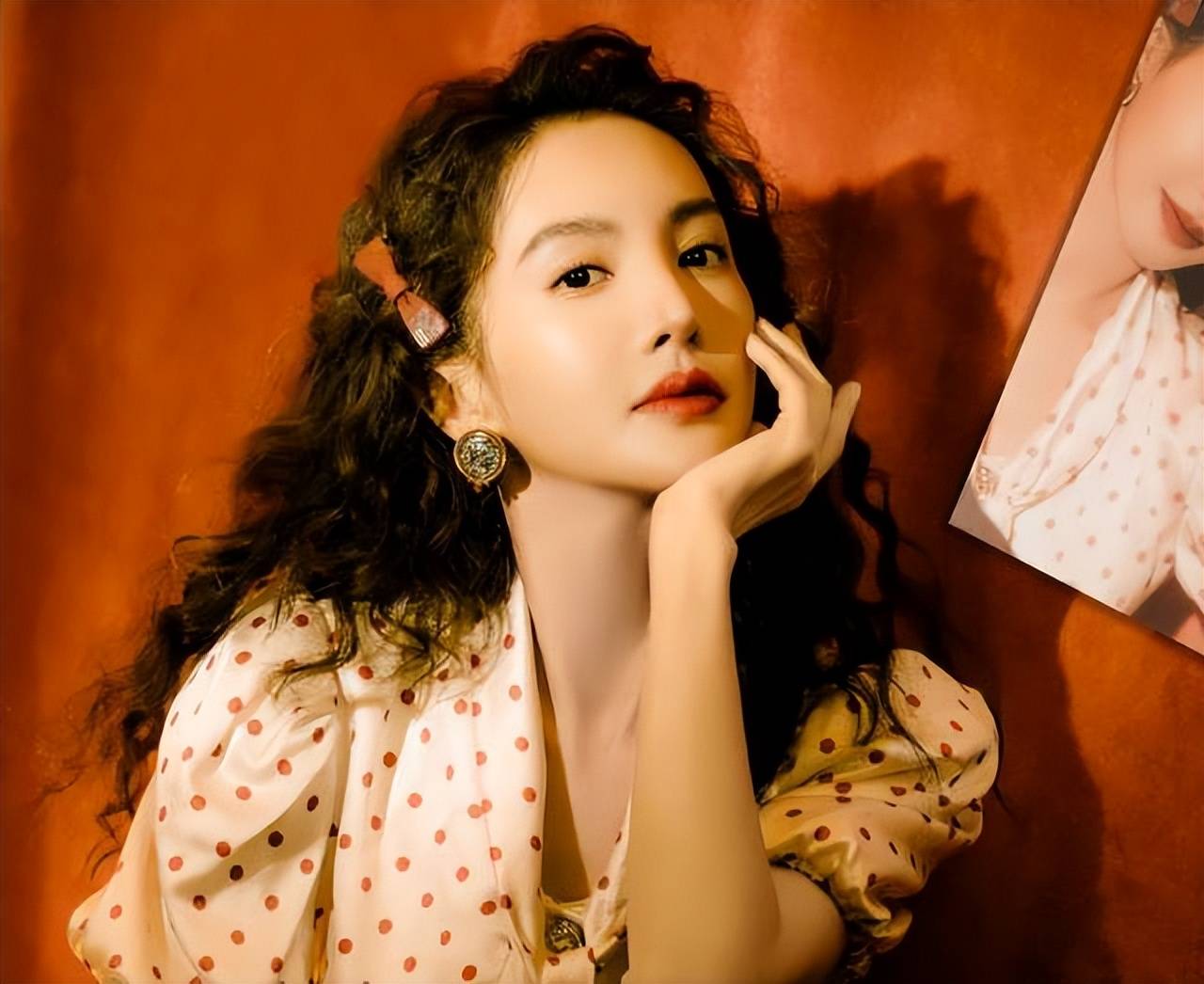 金晨胡夏被曝分手!女方单方面取关,此前刚见过父母,原因疑曝光