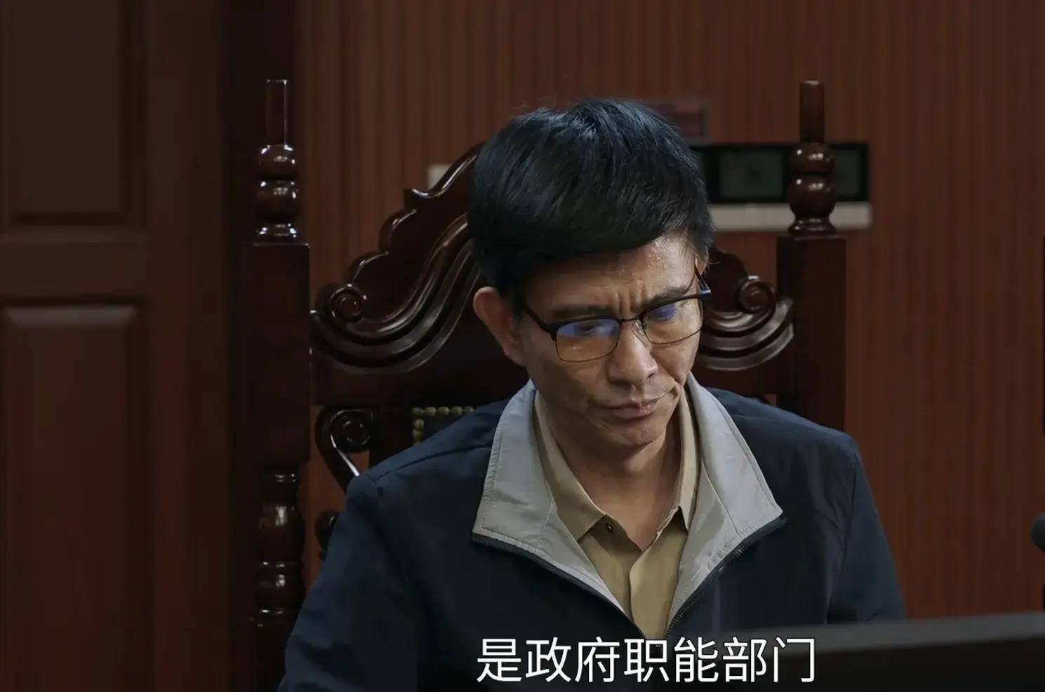 殴打村民,化工厂违规操作导致爆炸,都是利益作祟_苏卓_刘国富_杨一