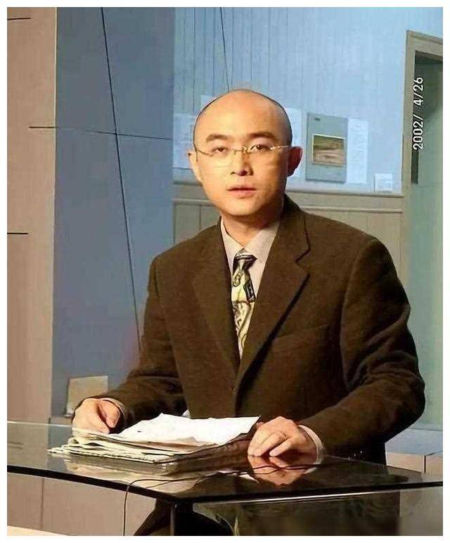 孟非主持新节目掀开娱乐新篇章塑造行业巨头风采