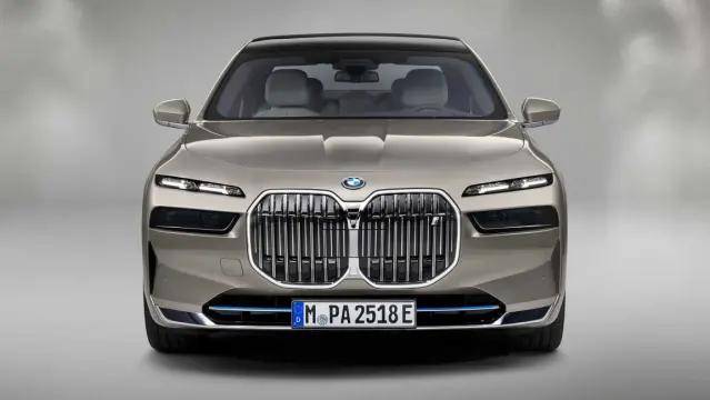 宝马7系设计变迁回顾:现在的争议或许就是明天的经典?