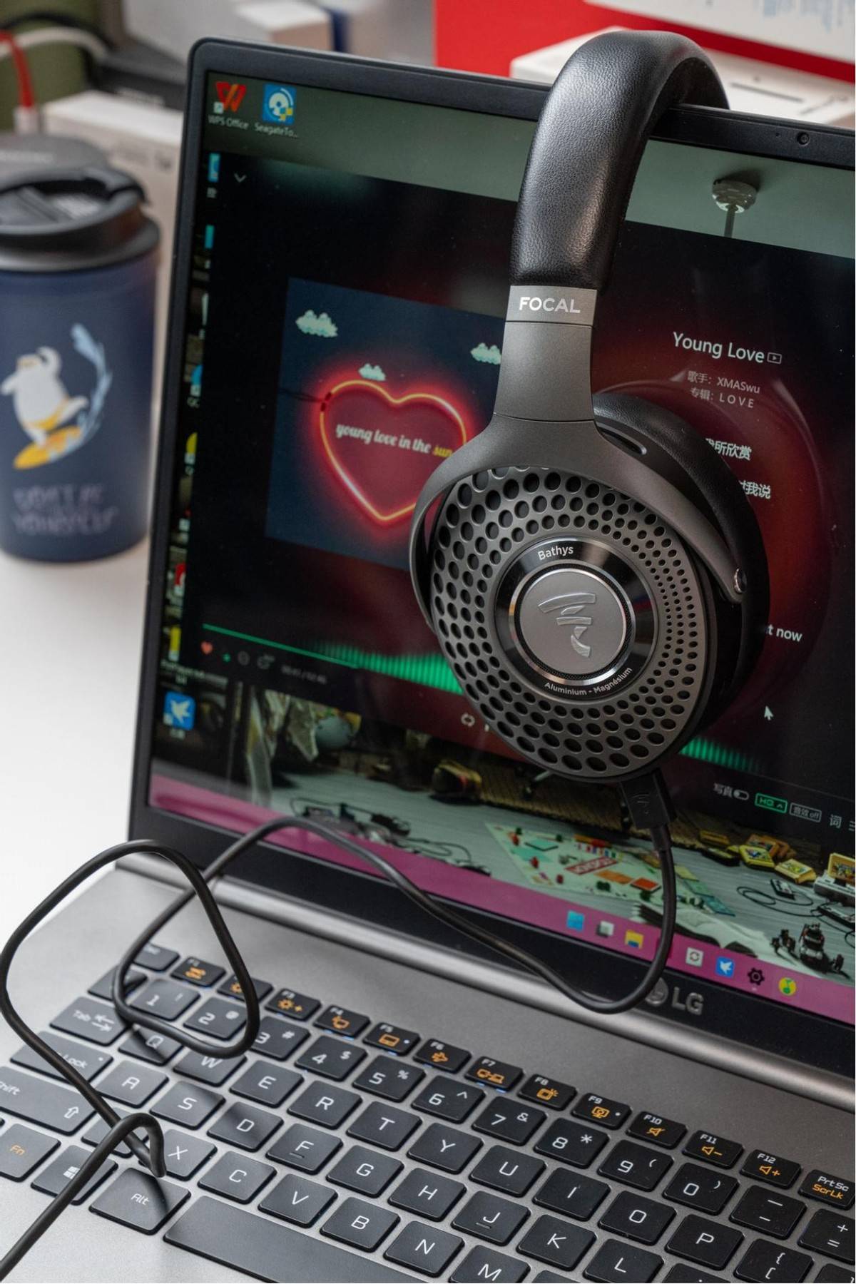 原创法国劲浪focalbathys深海潜艇蓝牙乌音乐发烧友的耳机新宠