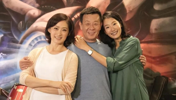 揭秘69岁老戏骨寇世勋的双妻生活27年和平共处背后的辛酸与真相