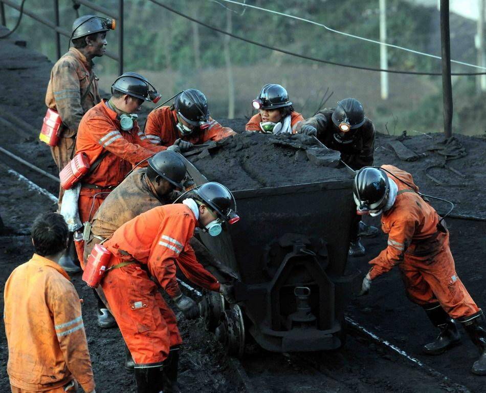 山西安徽同日发生煤矿事故12人死亡4人仍失联