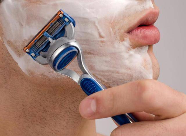 原创男性刮胡子频率高说明了什么与寿命有什么关系用研究告诉你