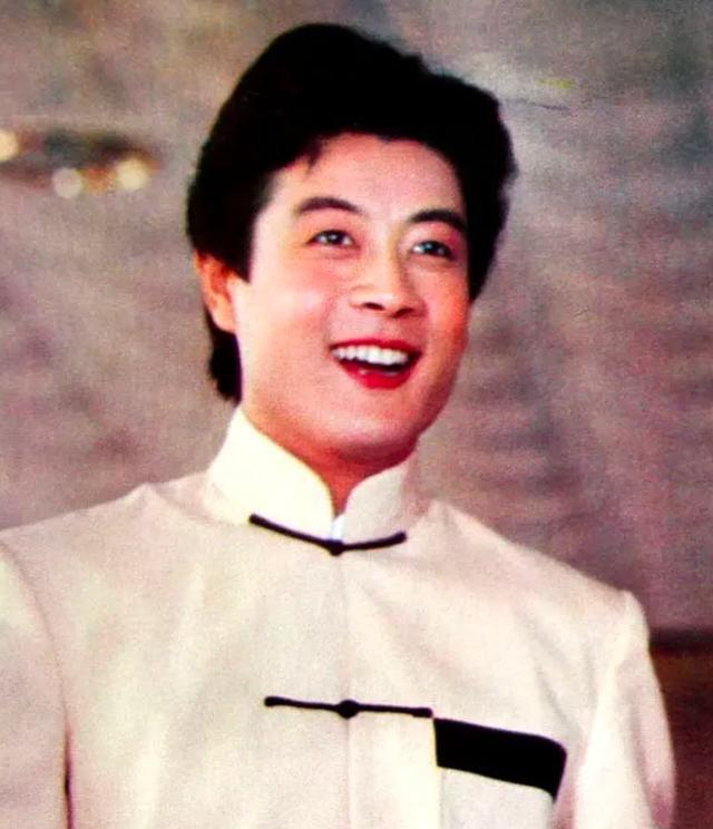 巫刚:与妻子结婚15年无儿无女,为何与不婚不育的陈瑾牵扯20年?_生活_艺术_作品