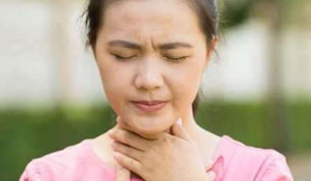 慢性咽炎顾名思义就是潜伏期比较长,病程也比较长,主要引起的原因有