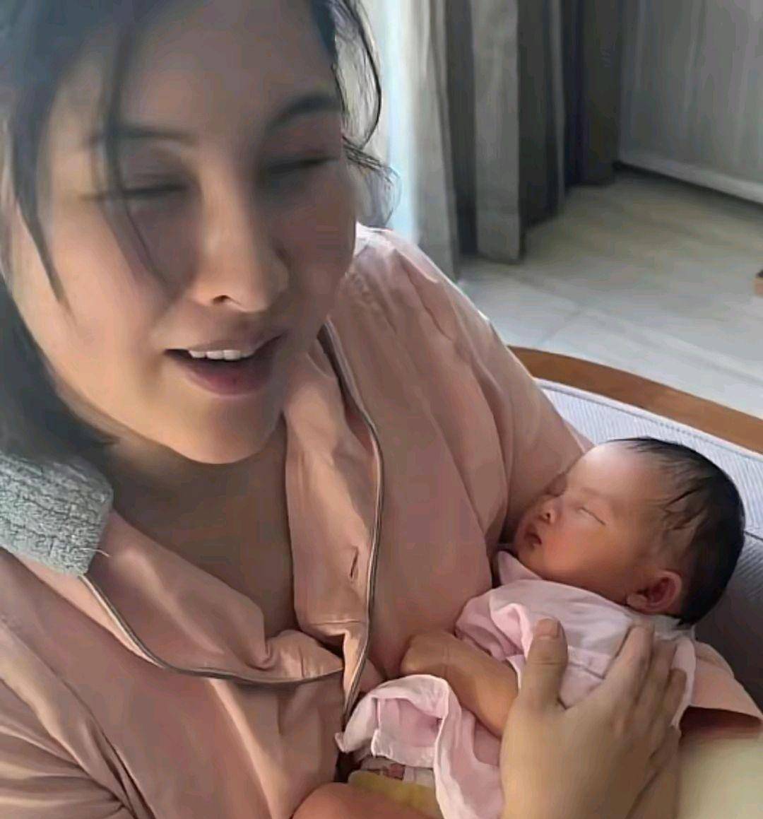 终于喜获千金,什么也阻挡不了女明星当妈决心_孩子_南希_网友