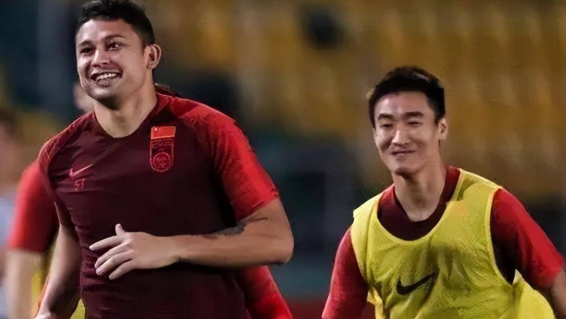 张玉宁在中超首轮打进1球,而武磊则梅开二度,二人目前的状态都相当不