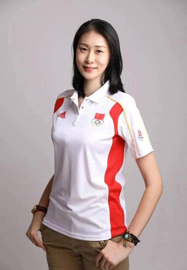 近20年女排四大最强副攻颜妮低调又漂亮赵蕊蕊43岁依旧未婚